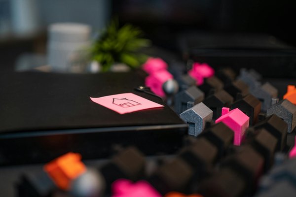 How can parents support their children's emotional intelligence development?